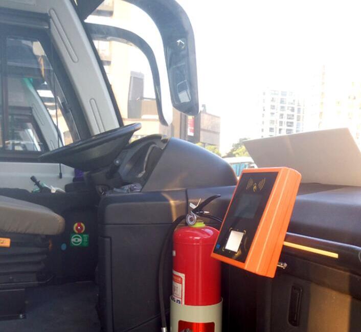 Fabricantes de máquinas expendedoras de billetes de autobús: Máquina de barrido facial y escaneo de códigos QR