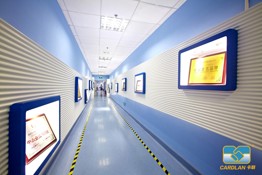 Sistema automático de cobro de tarifas de vehículos